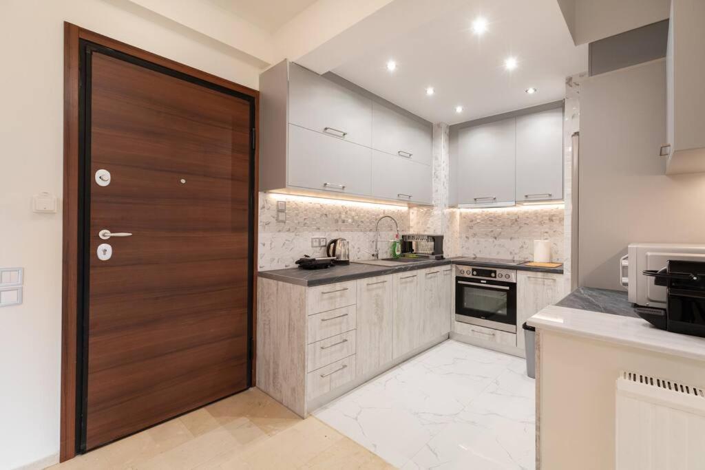 Comfy Flat Near Edem Beach By Atheniankeys Экстерьер фото
